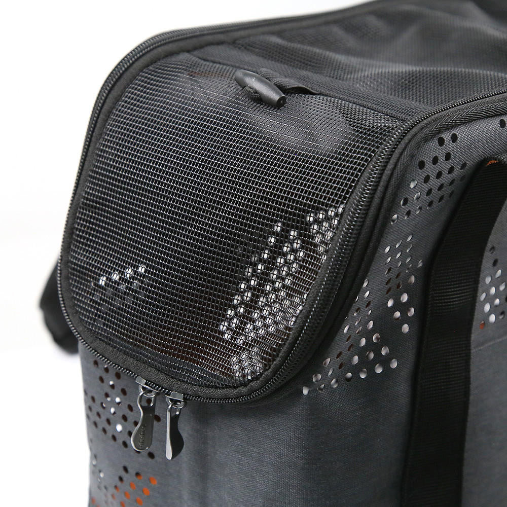  Ibiyaya® Dachshund Breezy Wanderer Fur-Free Pet Tote Bag  FC2392-L-G Pets Own Us